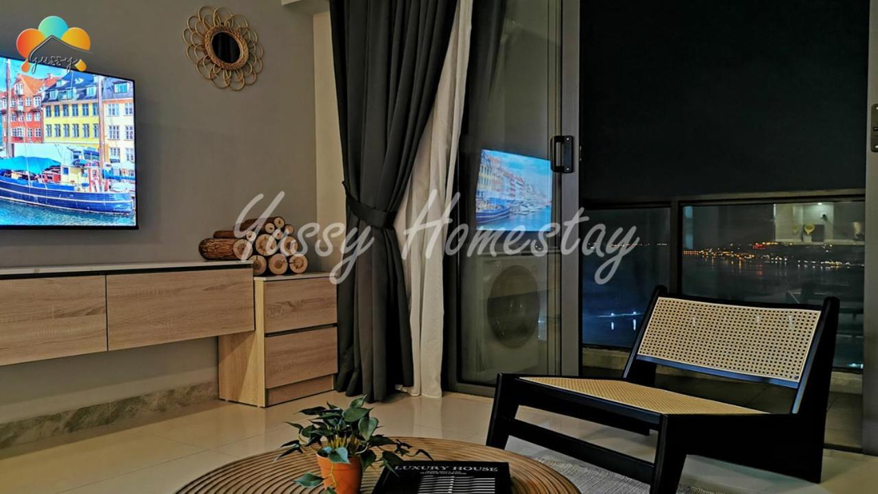 Yussy 2 Bedrooms Condo At R&F Princess Cove 조호르 바루 외부 사진