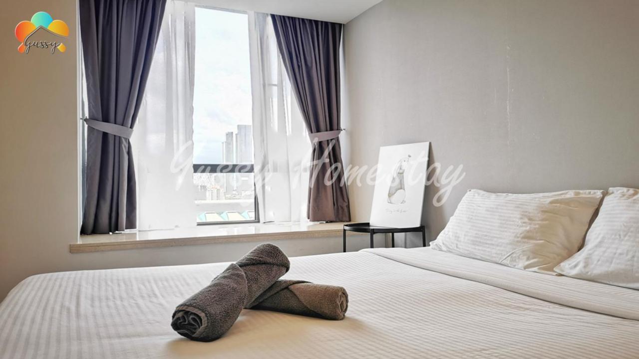 Yussy 2 Bedrooms Condo At R&F Princess Cove 조호르 바루 외부 사진