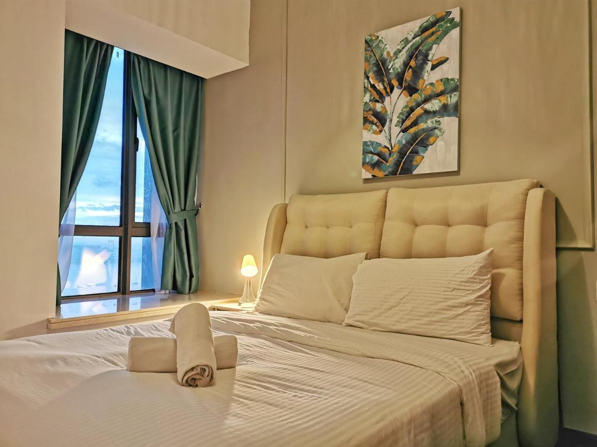 Yussy 2 Bedrooms Condo At R&F Princess Cove 조호르 바루 외부 사진