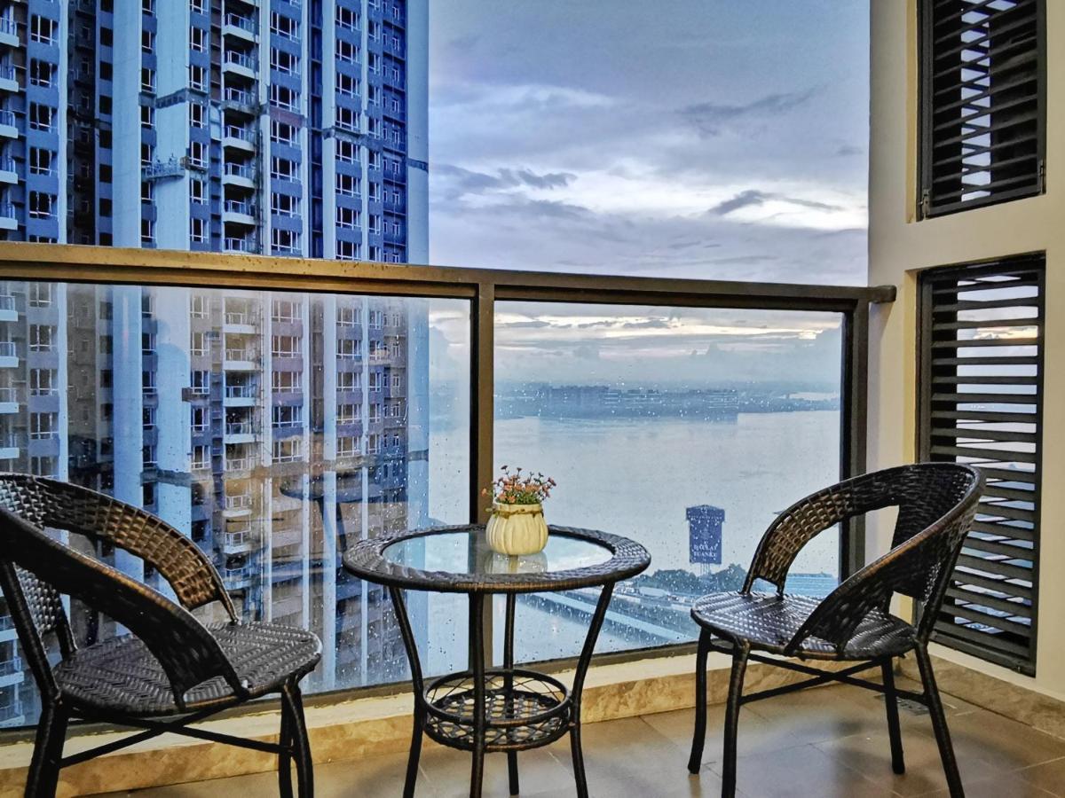 Yussy 2 Bedrooms Condo At R&F Princess Cove 조호르 바루 외부 사진