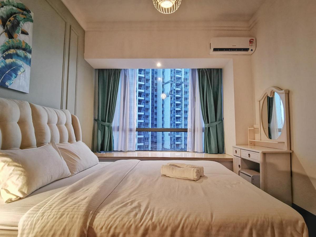 Yussy 2 Bedrooms Condo At R&F Princess Cove 조호르 바루 외부 사진